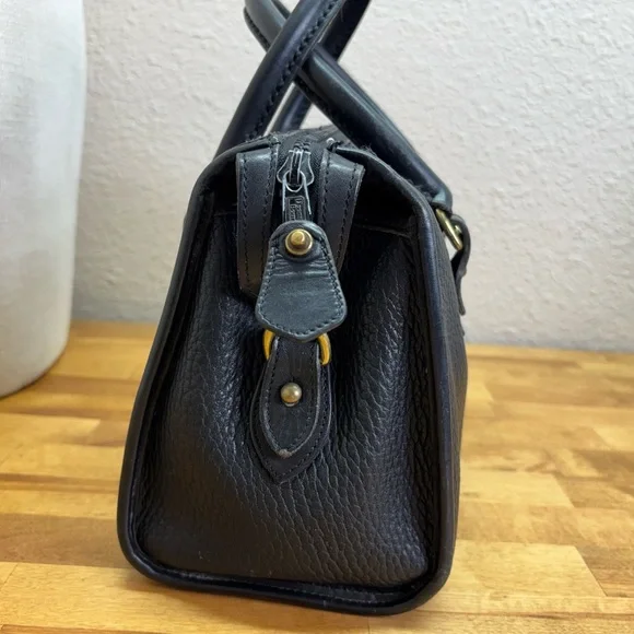 Vintage Dooney & Bourke All Weather Leather Black Speedy Satchel - Picture 4 of 11